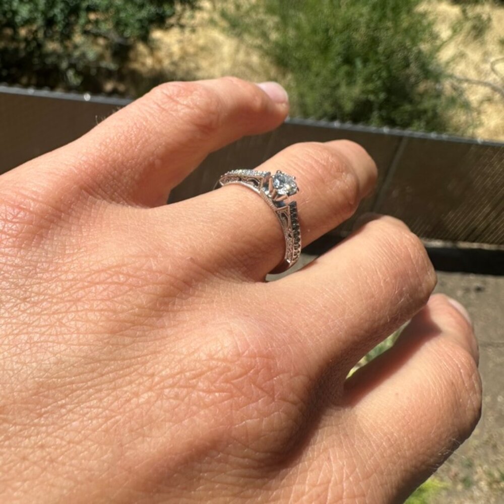 Diamond Engagement Ring – 14k White Gold – Appraised at $2,500 - Picture 8 of 8